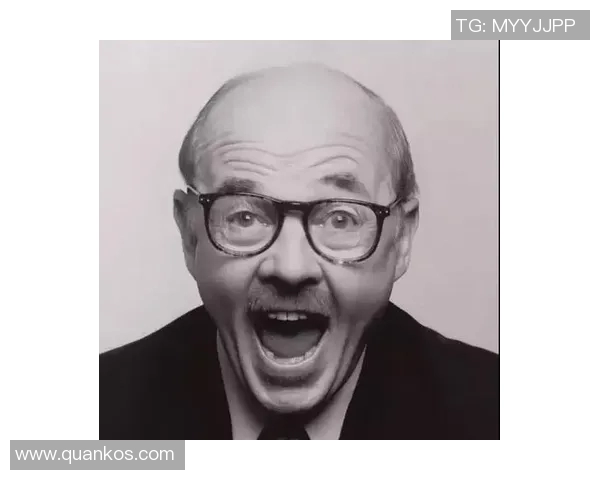 足球场上的搞笑天才那些让人捧腹大笑的傻乎乎明星瞬间